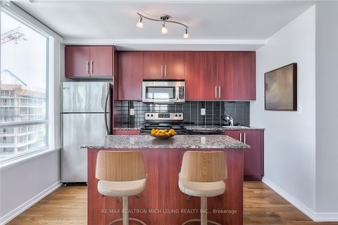 Photo 4 at 1704 - 55 Bremner Boulevard, Waterfront Communities C1, Toronto
