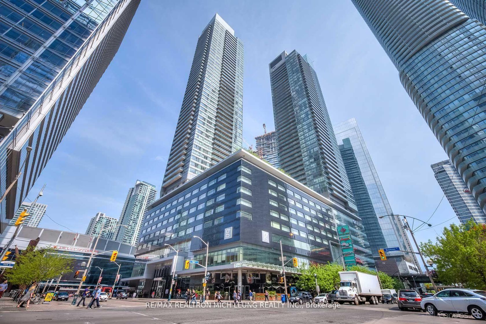 1704 - 55 Bremner Boulevard, Waterfront Communities C1, Toronto 