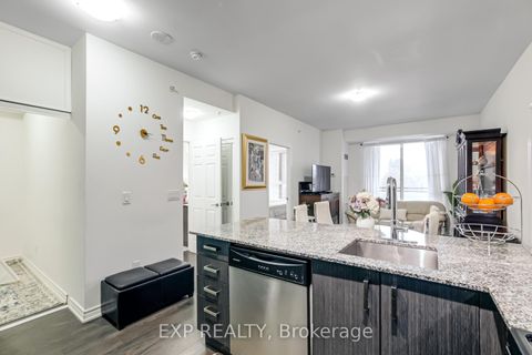 Photo 12 at 317 - 11611 Yonge Street, Jefferson, Richmond Hill