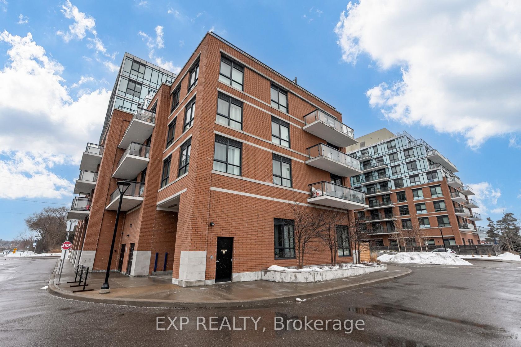 317 - 11611 Yonge Street, Jefferson, Richmond Hill 