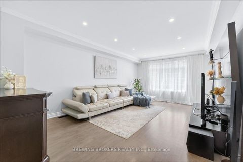 Photo 15 at 286 - 23 Observatory Lane, Observatory, Richmond Hill