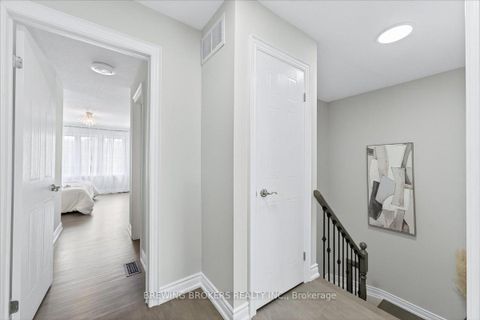 Photo 17 at 286 - 23 Observatory Lane, Observatory, Richmond Hill