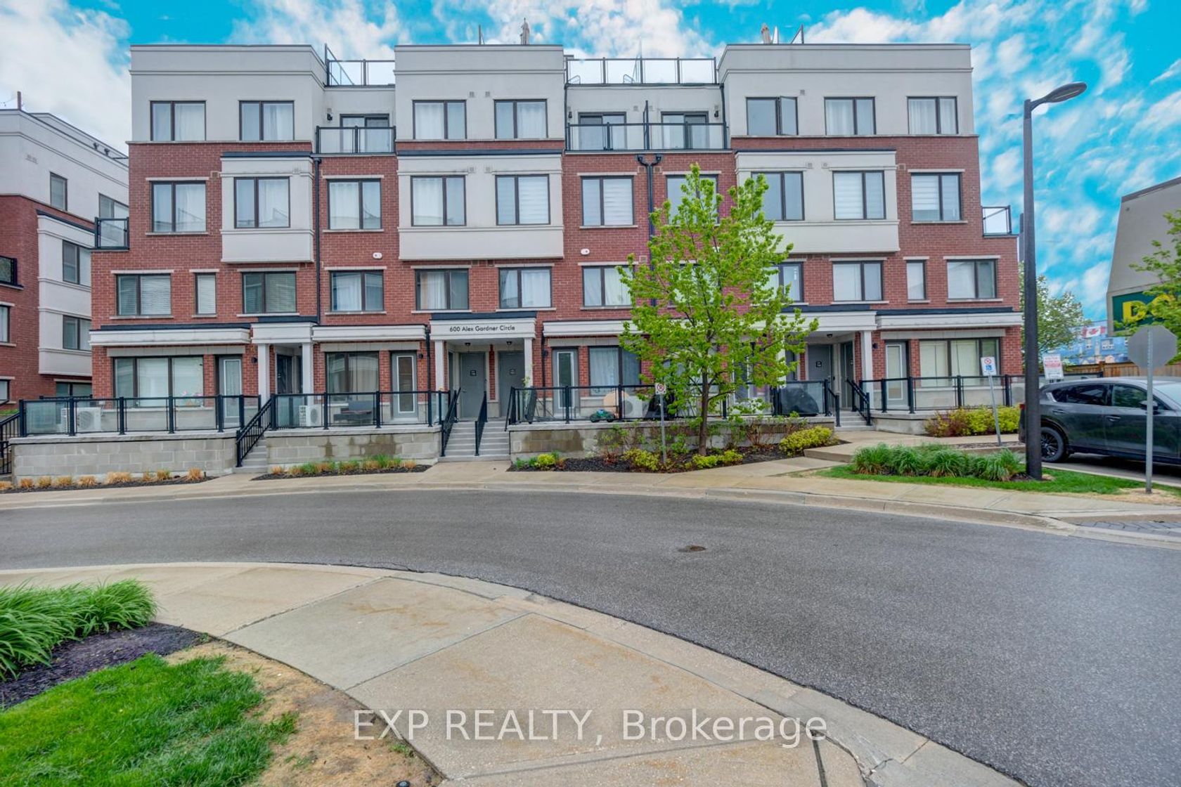 112 - 600 Alex Gardner Circle, Aurora Village, Aurora photo number 2 112 - 600 Alex Gardner Circle, Aurora Village, Aurora photo number 2