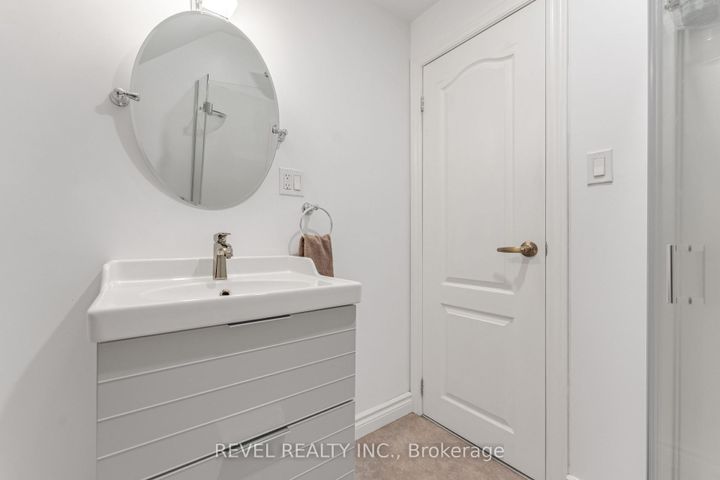 Photo 25 at 680 Woodburn Road, Woodburn, Hamilton