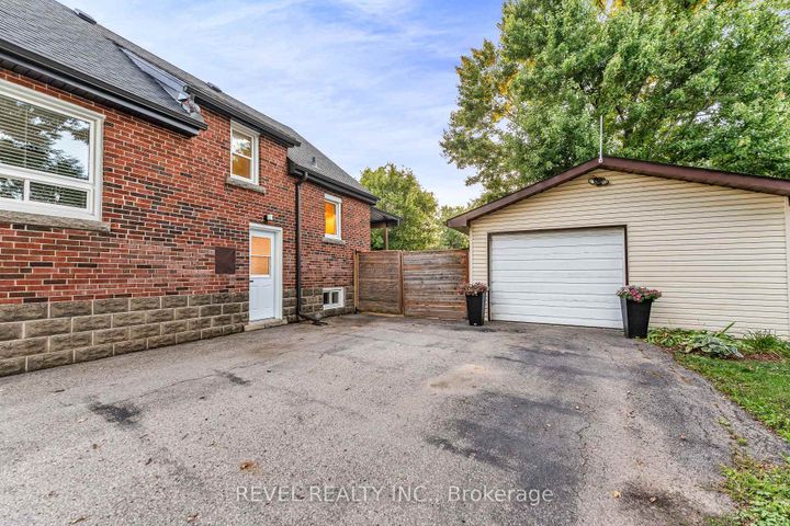 Photo 32 at 680 Woodburn Road, Woodburn, Hamilton