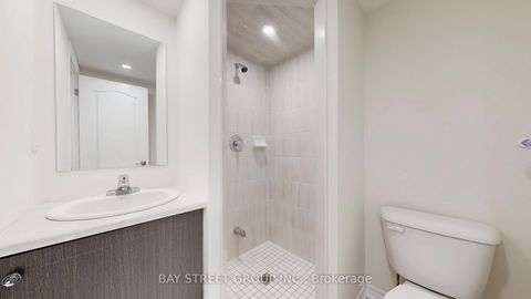 Photo 15 at 22 - 181 PARKTREE Drive, Maple, Vaughan