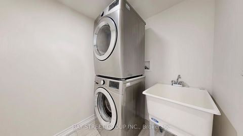 Photo 19 at 22 - 181 PARKTREE Drive, Maple, Vaughan