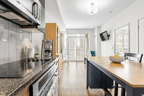 Photo 9 at 1018 - 98 Lillian Street, Mount Pleasant West, Toronto