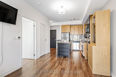 Photo 10 at 1018 - 98 Lillian Street, Mount Pleasant West, Toronto