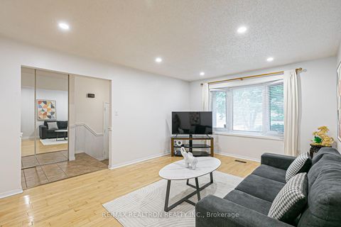 Photo 5 at 274 Yorkshire Drive, London, Newmarket