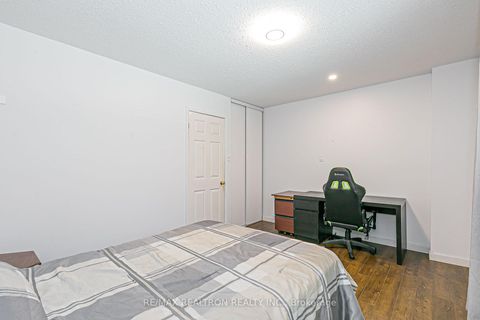 Photo 17 at 274 Yorkshire Drive, London, Newmarket