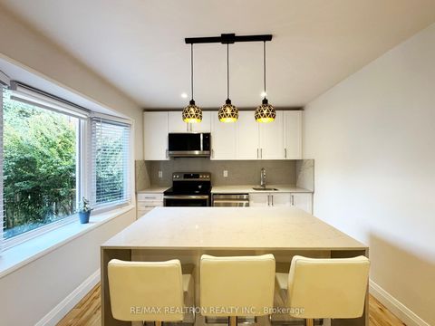 Photo 20 at 274 Yorkshire Drive, London, Newmarket