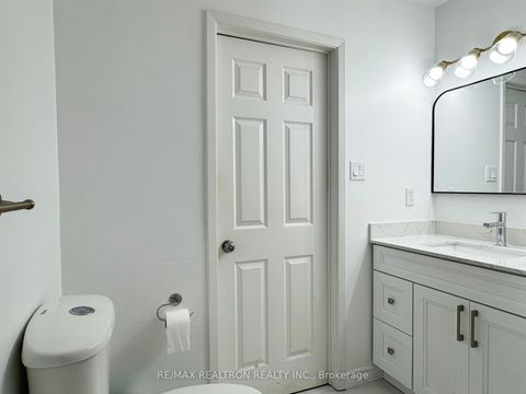 Photo 29 at 274 Yorkshire Drive, London, Newmarket Photo 29 at 274 Yorkshire Drive, London, Newmarket