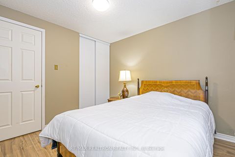 Photo 40 at 274 Yorkshire Drive, London, Newmarket