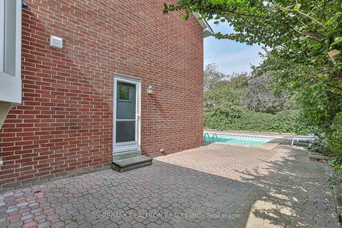 Photo 45 at 274 Yorkshire Drive, London, Newmarket Photo 45 at 274 Yorkshire Drive, London, Newmarket