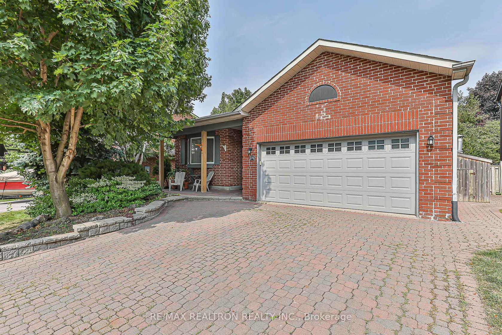 274 Yorkshire Drive, London, Newmarket photo 3
