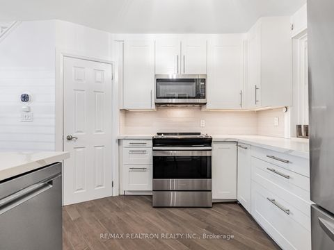 Photo 2 at 640 Winona Drive, Oakwood Village, Toronto
