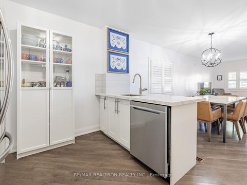 Photo 4 at 640 Winona Drive, Oakwood Village, Toronto