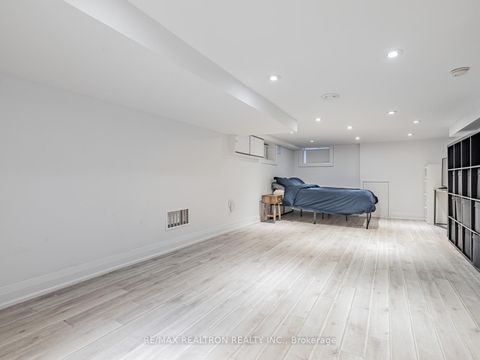 Photo 19 at 640 Winona Drive, Oakwood Village, Toronto