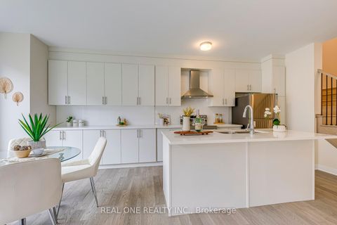 Photo 12 at 3497 Post Road, GO Glenorchy, Oakville