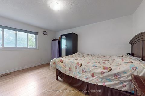Photo 19 at 20 - 1121 Sandhurst Circle, Agincourt North, Toronto