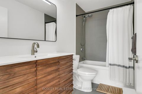 Photo 13 at 608 - 5101 Dundas Street W, City Centre West, Toronto