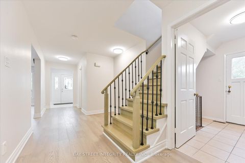 Photo 5 at 21 Whitehorn Crescent, Don Valley Village, Toronto