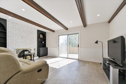 Photo 9 at 21 Whitehorn Crescent, Don Valley Village, Toronto
