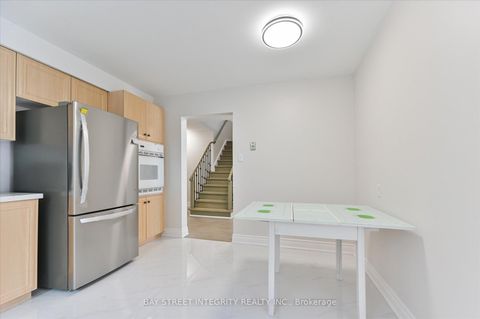 Photo 17 at 21 Whitehorn Crescent, Don Valley Village, Toronto