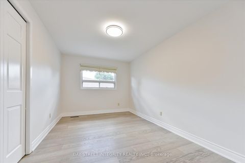 Photo 28 at 21 Whitehorn Crescent, Don Valley Village, Toronto