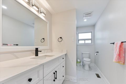 Photo 31 at 21 Whitehorn Crescent, Don Valley Village, Toronto