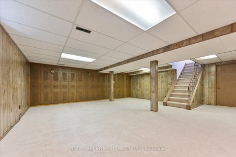 Photo 33 at 21 Whitehorn Crescent, Don Valley Village, Toronto