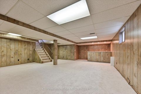 Photo 34 at 21 Whitehorn Crescent, Don Valley Village, Toronto