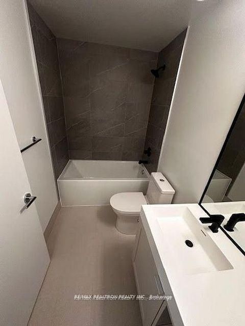 Photo 9 at 415 - 250 Lawrence Avenue W, Lawrence Park North, Toronto