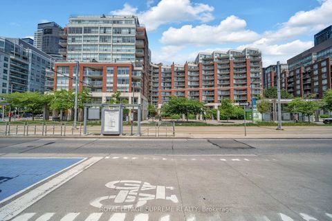 Photo 4 at 416 - 550 Queens Quay W, Waterfront Communities C1, Toronto