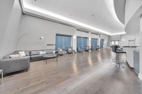 Photo 8 at 416 - 550 Queens Quay W, Waterfront Communities C1, Toronto
