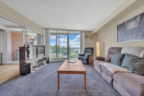 Photo 24 at 416 - 550 Queens Quay W, Waterfront Communities C1, Toronto