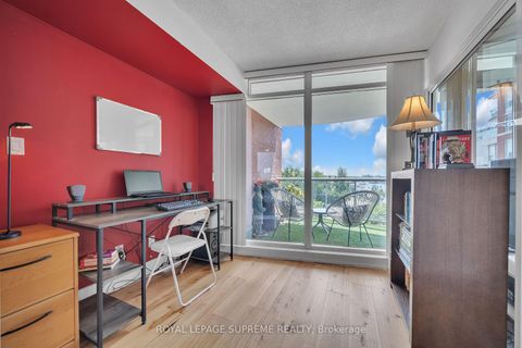 Photo 28 at 416 - 550 Queens Quay W, Waterfront Communities C1, Toronto
