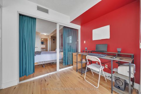 Photo 29 at 416 - 550 Queens Quay W, Waterfront Communities C1, Toronto