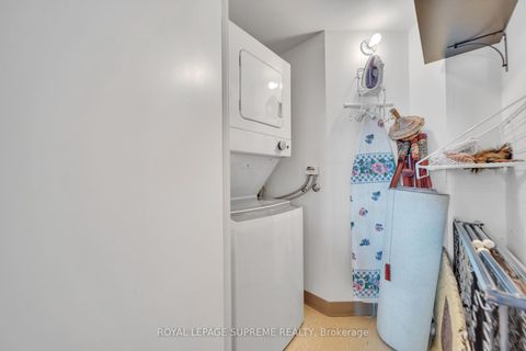 Photo 42 at 416 - 550 Queens Quay W, Waterfront Communities C1, Toronto