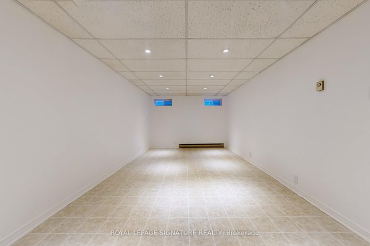 Photo 27 at 11 Glen Springs Drive, L'Amoreaux, Toronto