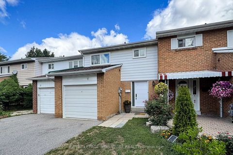 Photo 3 at 11 Glen Springs Drive, L'Amoreaux, Toronto