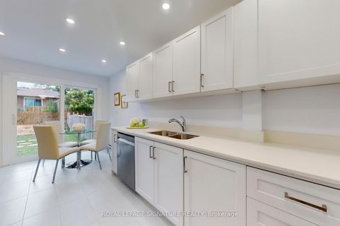 Photo 9 at 11 Glen Springs Drive, L'Amoreaux, Toronto