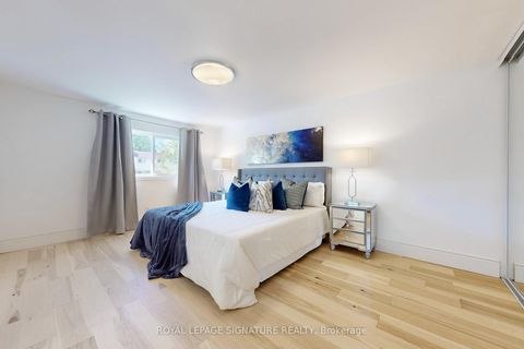 Photo 15 at 11 Glen Springs Drive, L'Amoreaux, Toronto