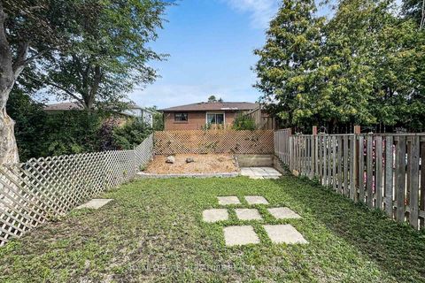 Photo 30 at 11 Glen Springs Drive, L'Amoreaux, Toronto