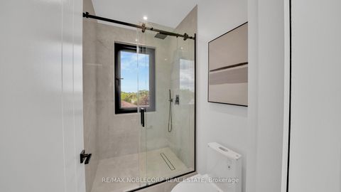 Photo 33 at 16 Deevale Road, CFB, Toronto