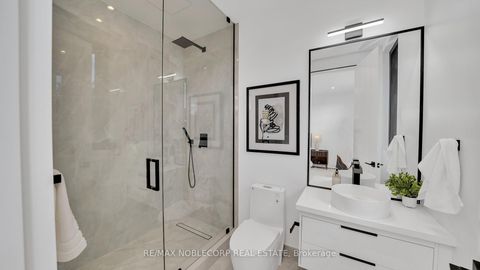 Photo 36 at 16 Deevale Road, CFB, Toronto