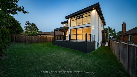 Photo 48 at 16 Deevale Road, CFB, Toronto