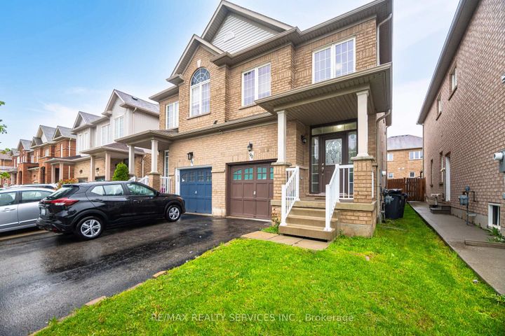 Photo 3 at 90 Crumlin Crescent, Credit Valley, Brampton