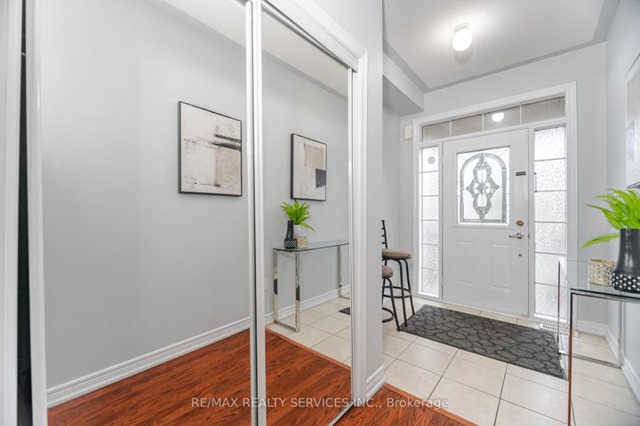 Photo 5 at 90 Crumlin Crescent, Credit Valley, Brampton
